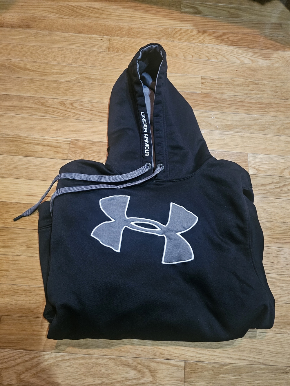 Under Armour Black Hoodie with Gray Logo Mens XXL
